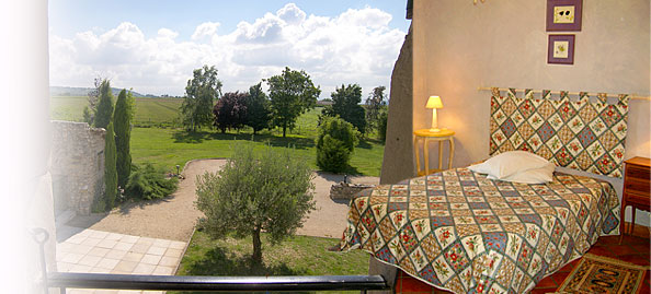 Gîte de charme « Provence » avec piscine au pied du Vercors dans la Drôme (2 & 3 épis  Gîtes de France)