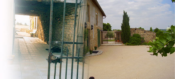 Gîte de charme « Vercors » avec piscine au pied du Vercors dans la Drôme (2 & 3 épis  Gîtes de France)